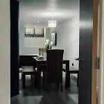 Apartamento Bv Comfy Basement At Conditioning House Bradford (West Yorkshire)