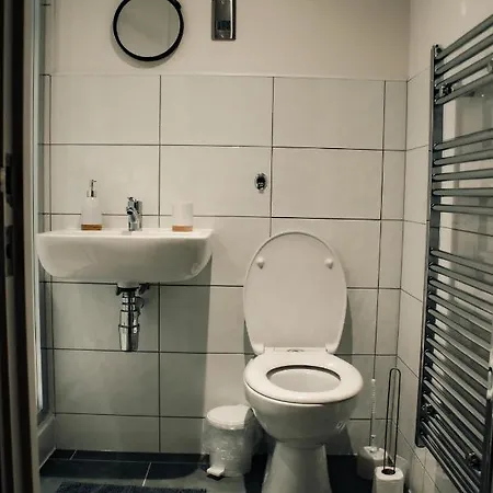Apartamento Bv Comfy Basement At Conditioning House Bradford (West Yorkshire)