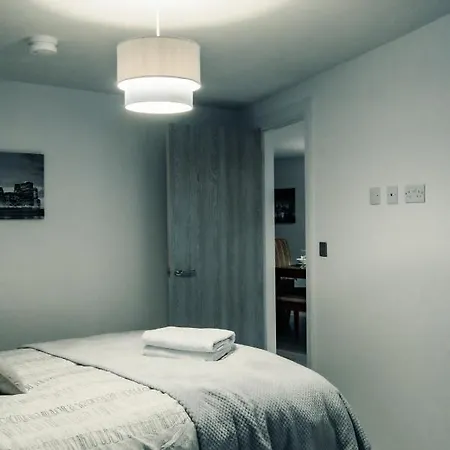 Bv Comfy Basement At Conditioning House Apartamento Bradford (West Yorkshire)