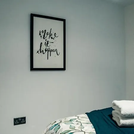 Bv Comfy Basement At Conditioning House Bradford (West Yorkshire)