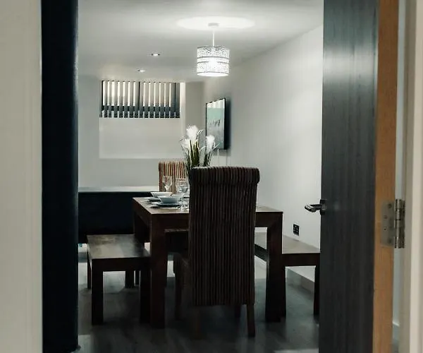 Апартаменты Bv Comfy Basement At Conditioning House Брадфорд