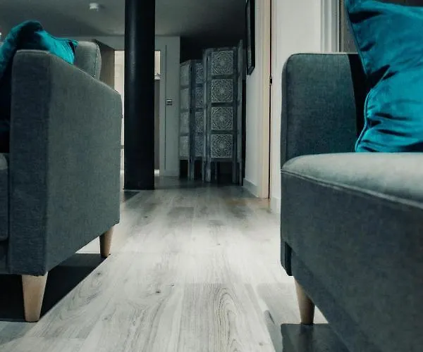 Bv Comfy Basement At Conditioning House Апартаменты