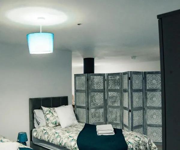 Bv Comfy Basement At Conditioning House Appartement Bradford (West Yorkshire)