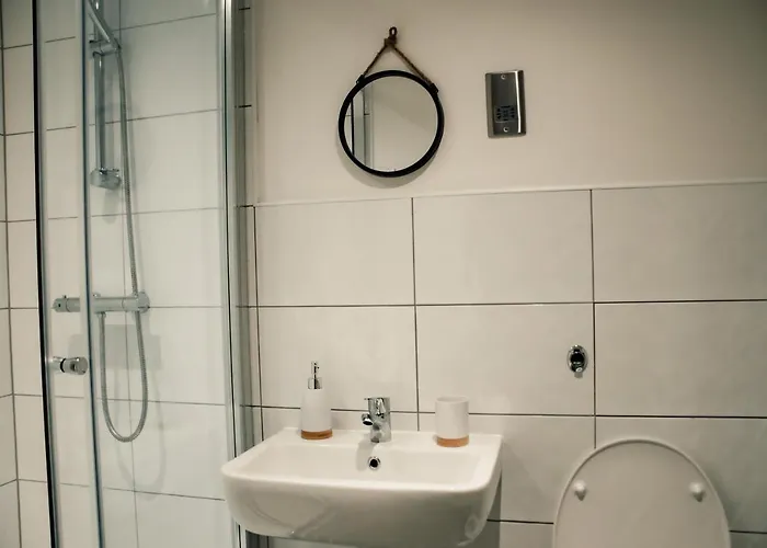 Bv Comfy Basement At Conditioning House Апартаменты