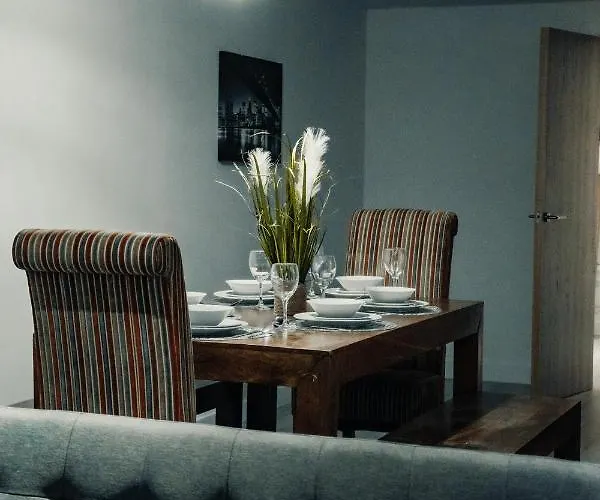 Bv Comfy Basement At Conditioning House Bradford (West Yorkshire)