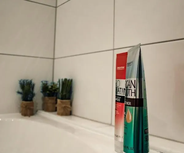 Bv Comfy Basement At Conditioning House Апартаменты